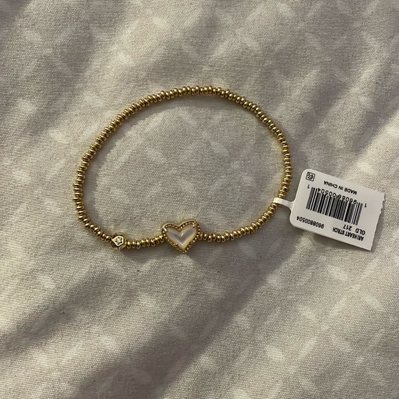 ivory mother of pearl kendra scott ari heart gold stretch bracelet - Picture 2 of 2